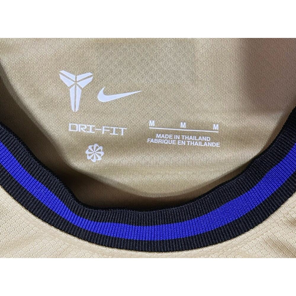F.C Barcelona | Men’s Medium Alternative Jersey - Picture 3 of 5